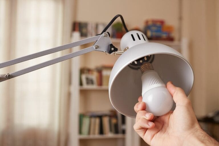 Installing LED Bulb