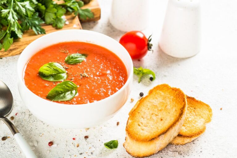Basil tomato soup
